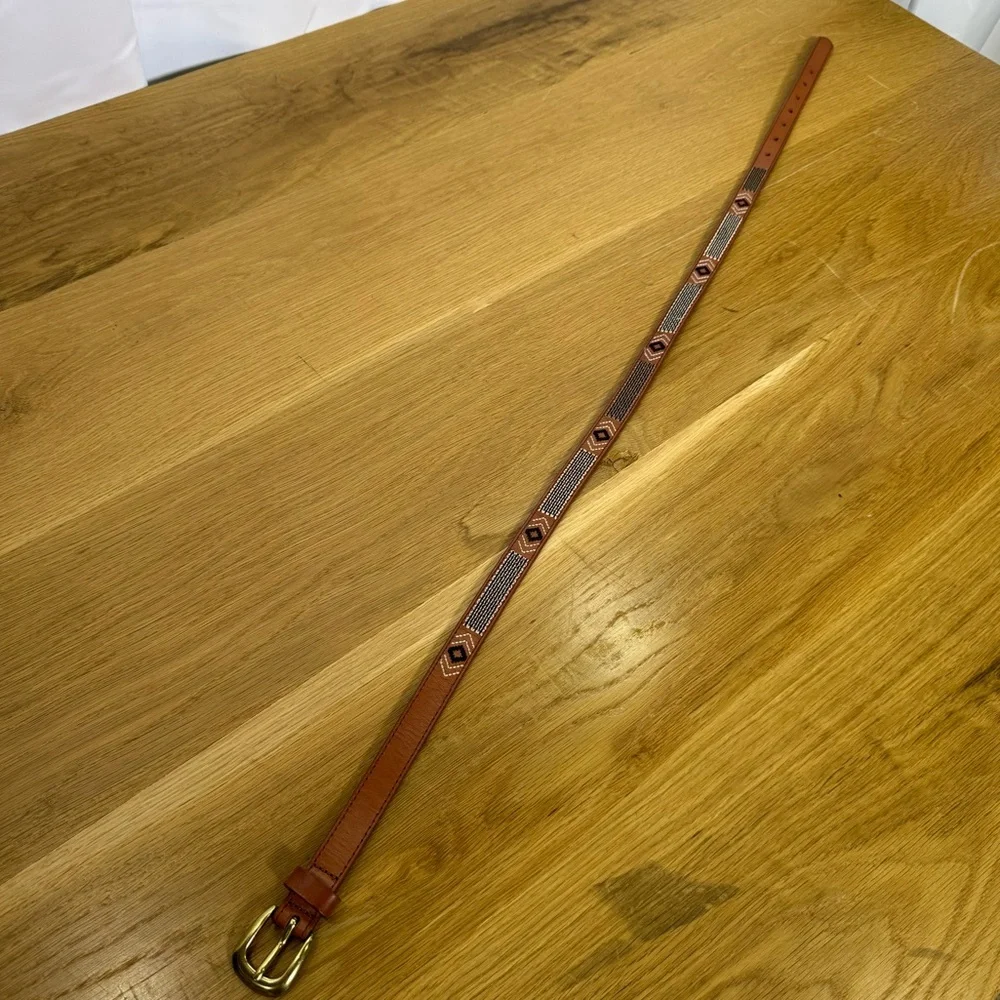 American Eagle Brown Western Leather thin Belt with Aztec design size Medium - Picture 8 of 10